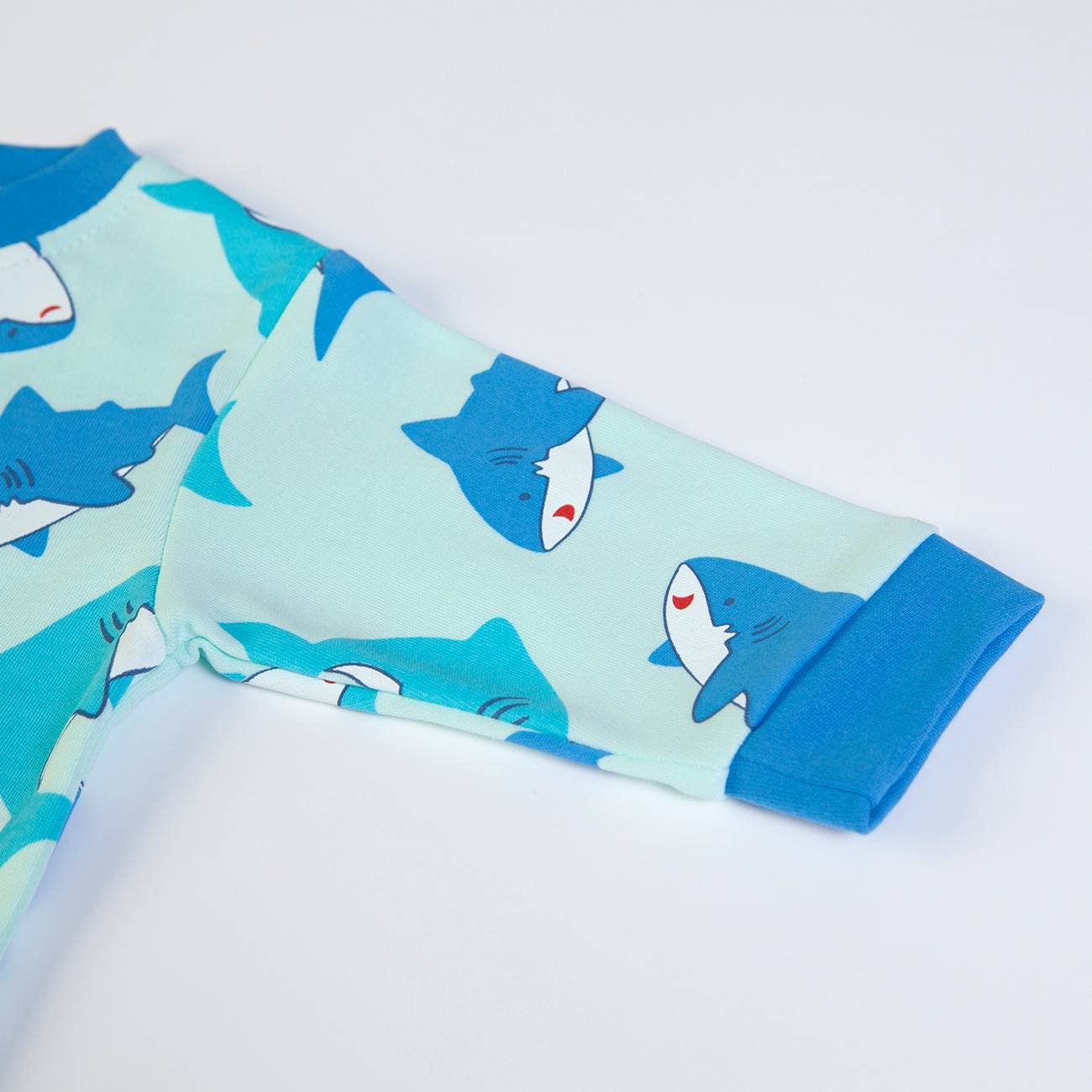 Hi Baby Shark – Newborn Gift Box