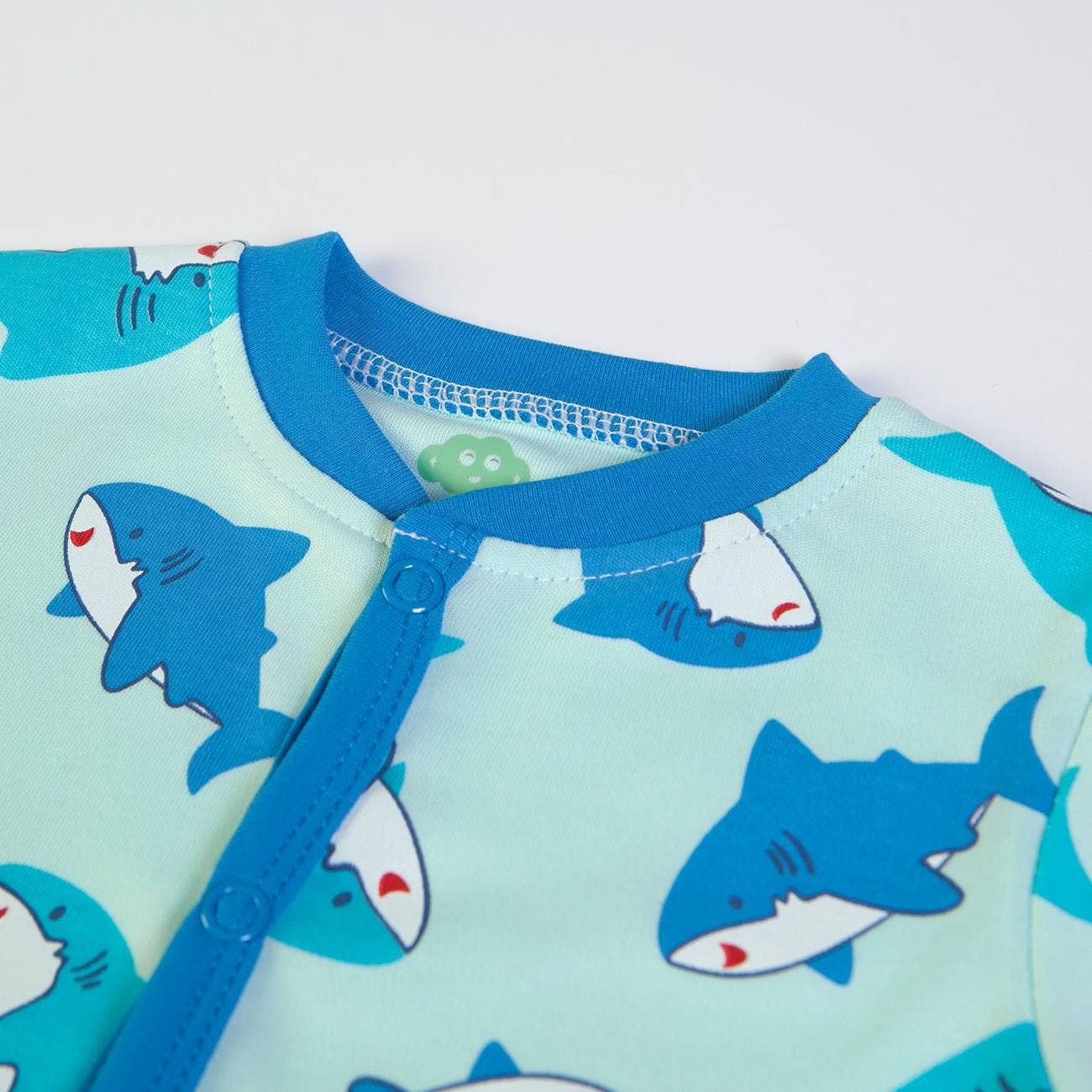 Hi Baby Shark – Newborn Gift Box