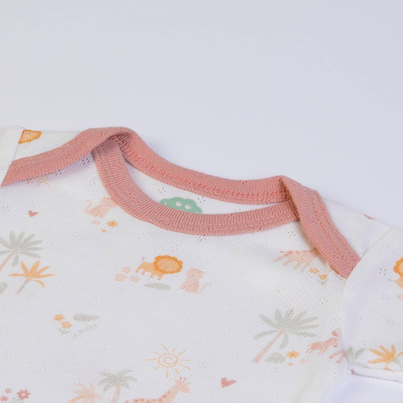 Little Giraffe - Newborn Gift Box