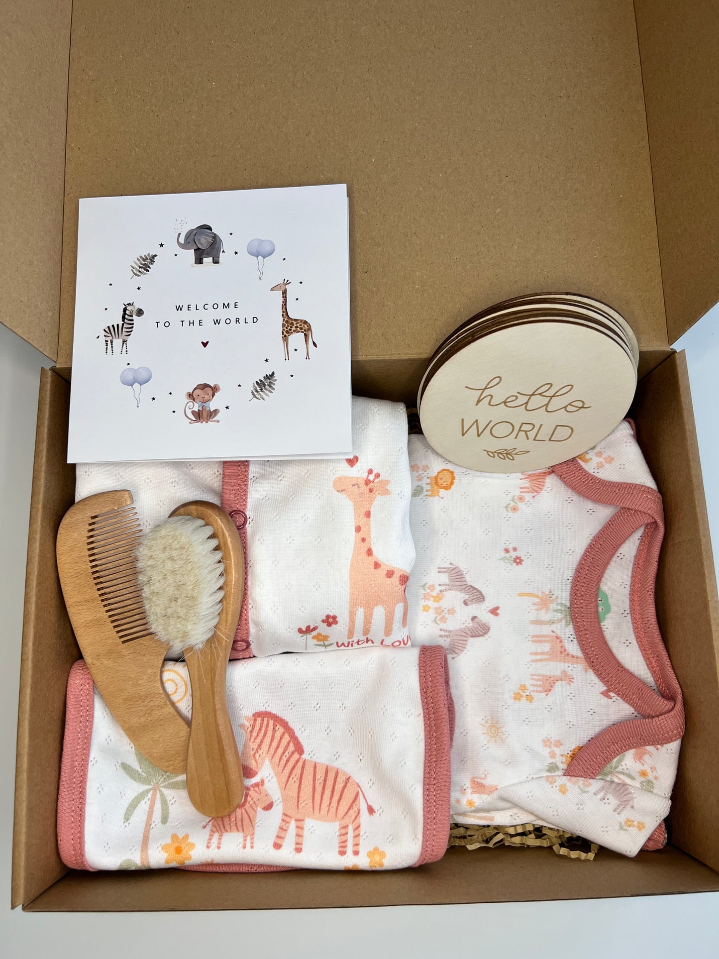 Little Giraffe - Newborn Gift Box